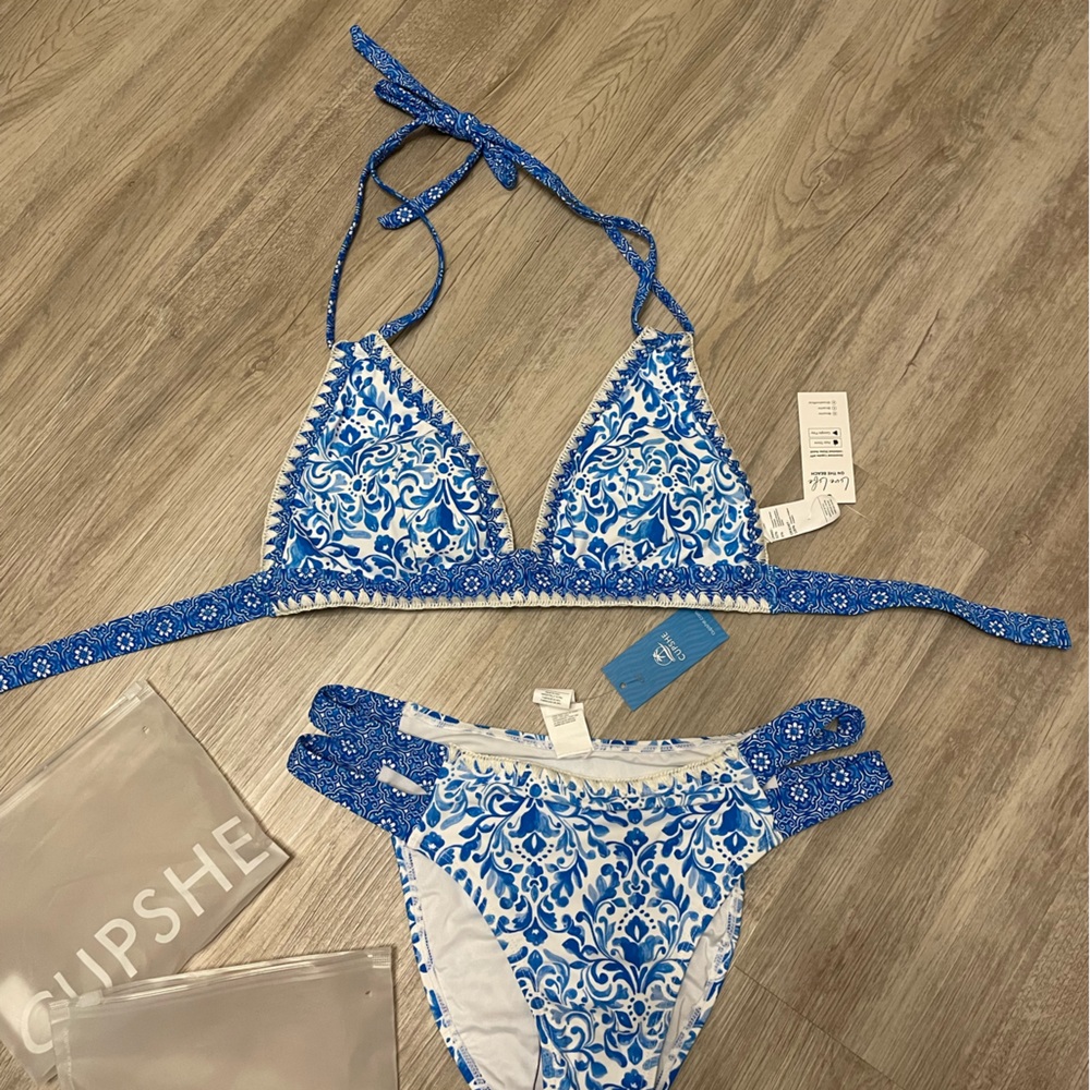 Cupshe Halter Bikini set Blue & White NWT- Large - Picture 8 of 8